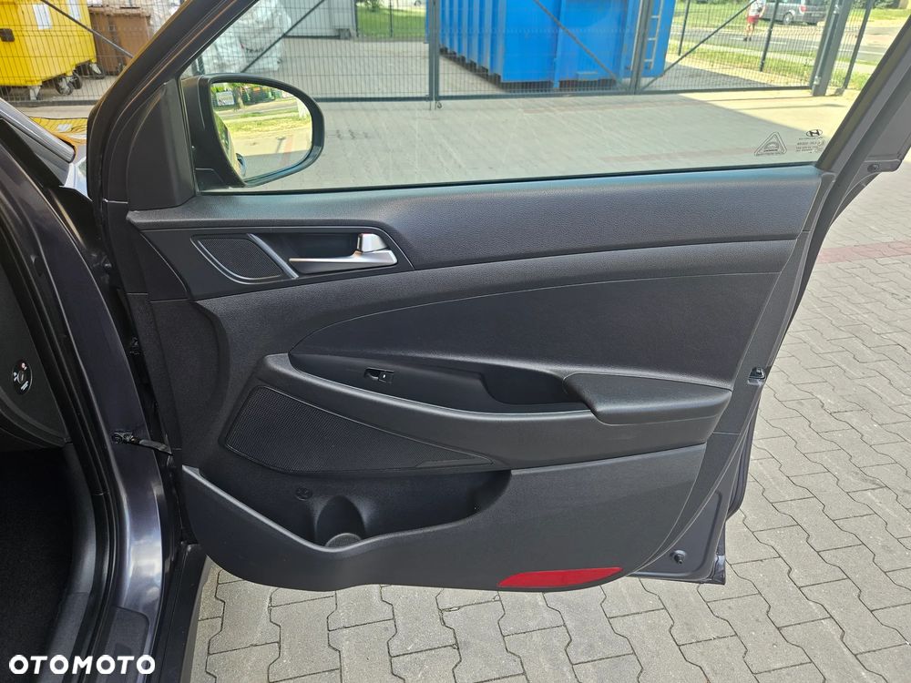 Hyundai Tucson blue 1.6 GDi 2WD Navi - 32