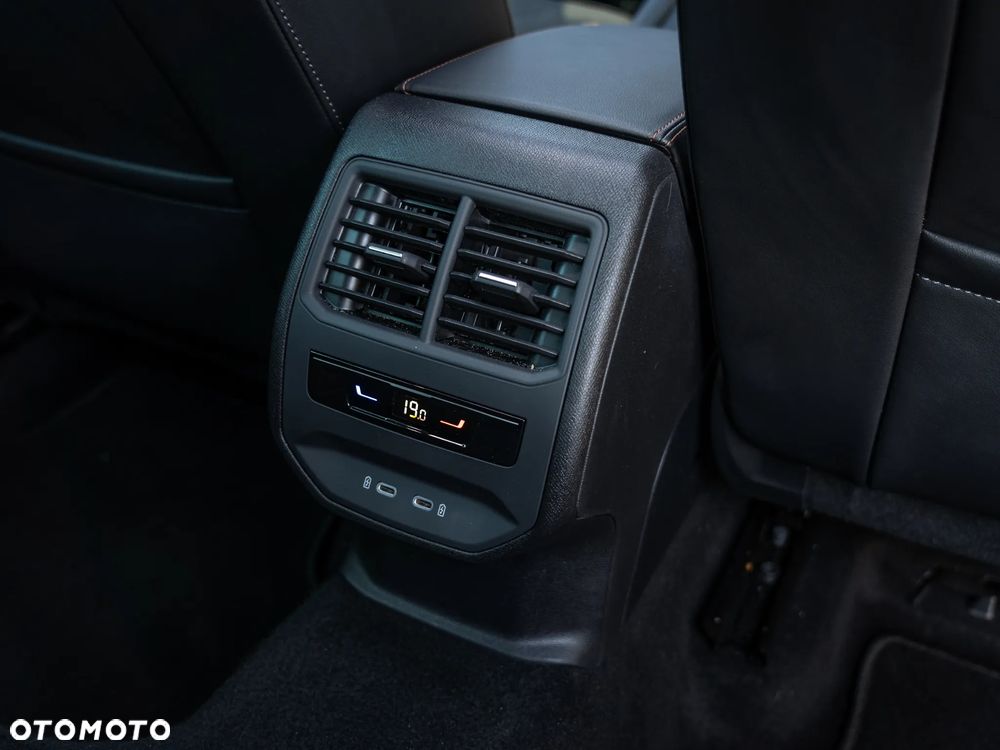 Cupra Leon Sportstourer 2.0 TSI 4Drive DSG VZ Tribe Edition - 19