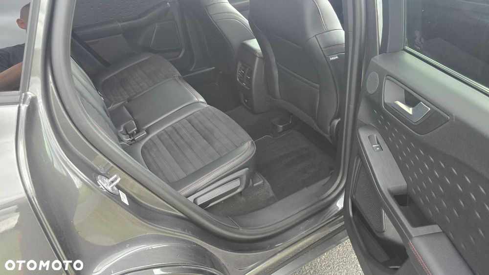 Ford Kuga 2.0 TDCi FWD ST-Line - 13