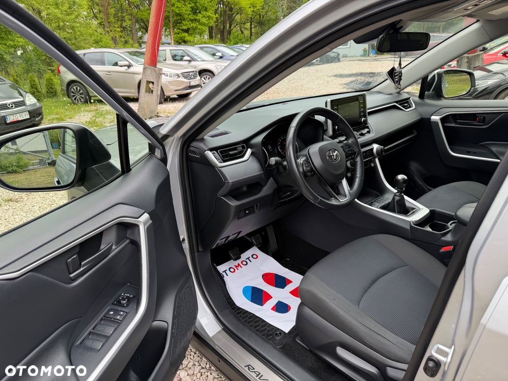 Toyota RAV4 2.0 Comfort 4x2 - 12
