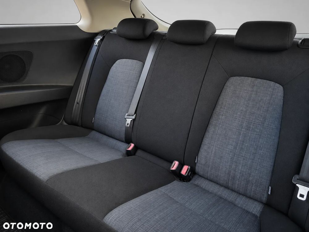 Kia Ceed 1.6 L - 9