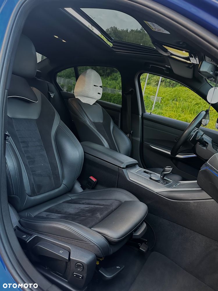 BMW Seria 3 330i M Sport - 28