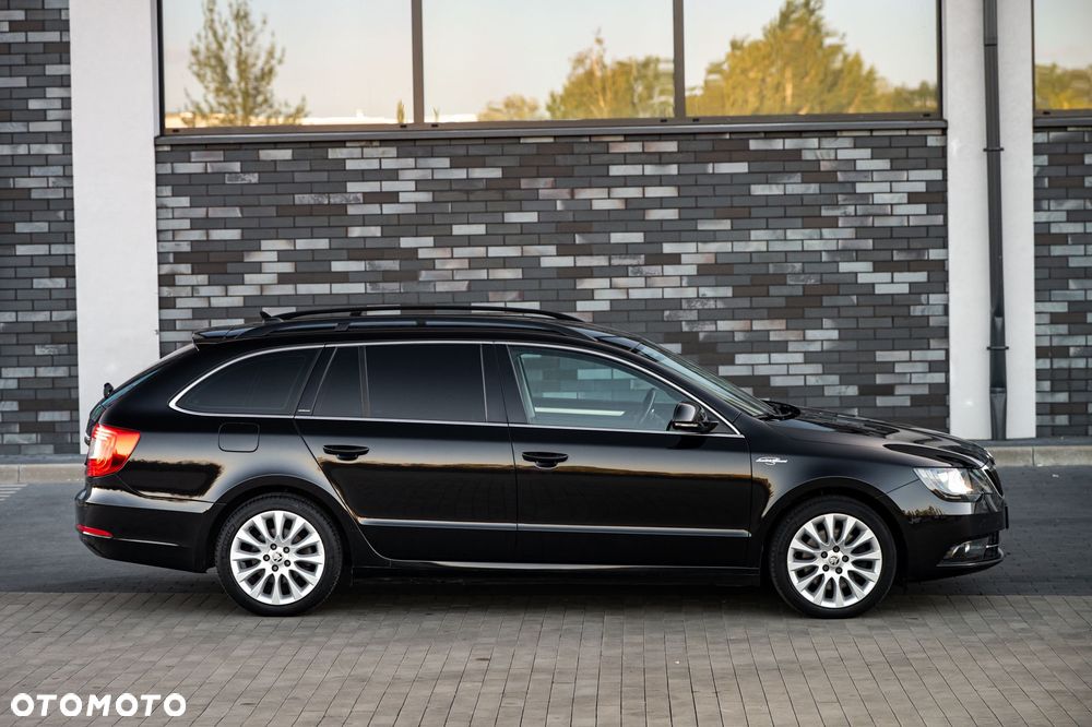 Skoda Superb 2.0 TDI L&K DSG - 11
