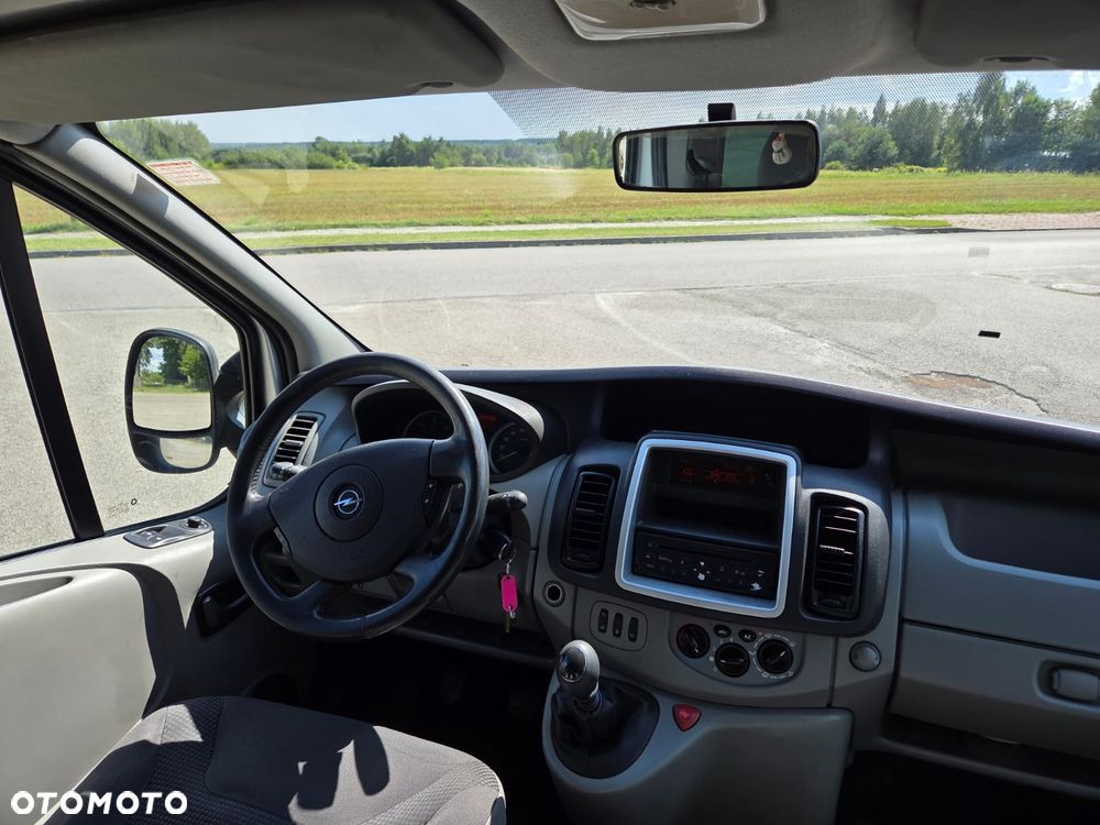 Opel Vivaro - 9