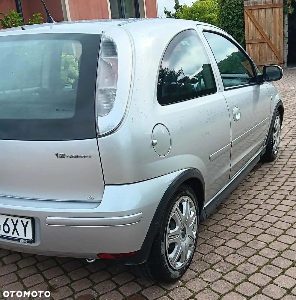 Opel Corsa - 4
