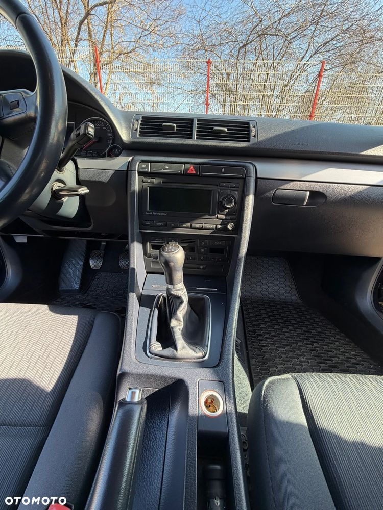 Audi A4 Avant 1.8T - 10