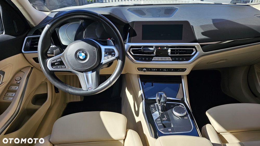 BMW Seria 3 318i Sport Line - 9