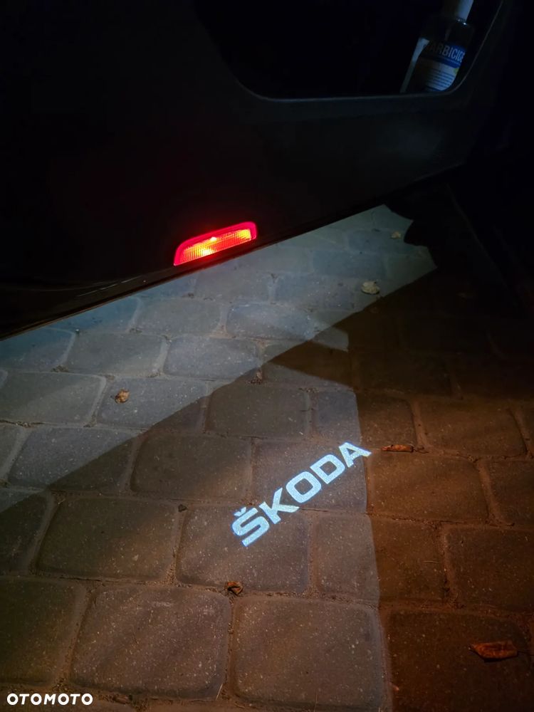 Skoda Superb 2.0 TDI SCR 4x4 L&K DSG - 14