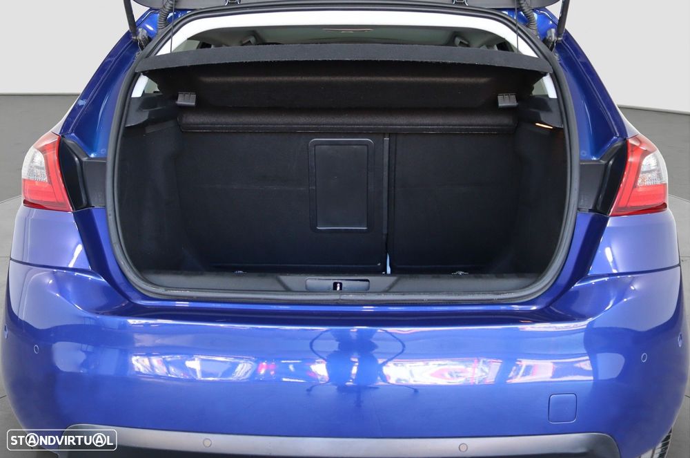 Peugeot 308 1.2 PureTech Allure - 18