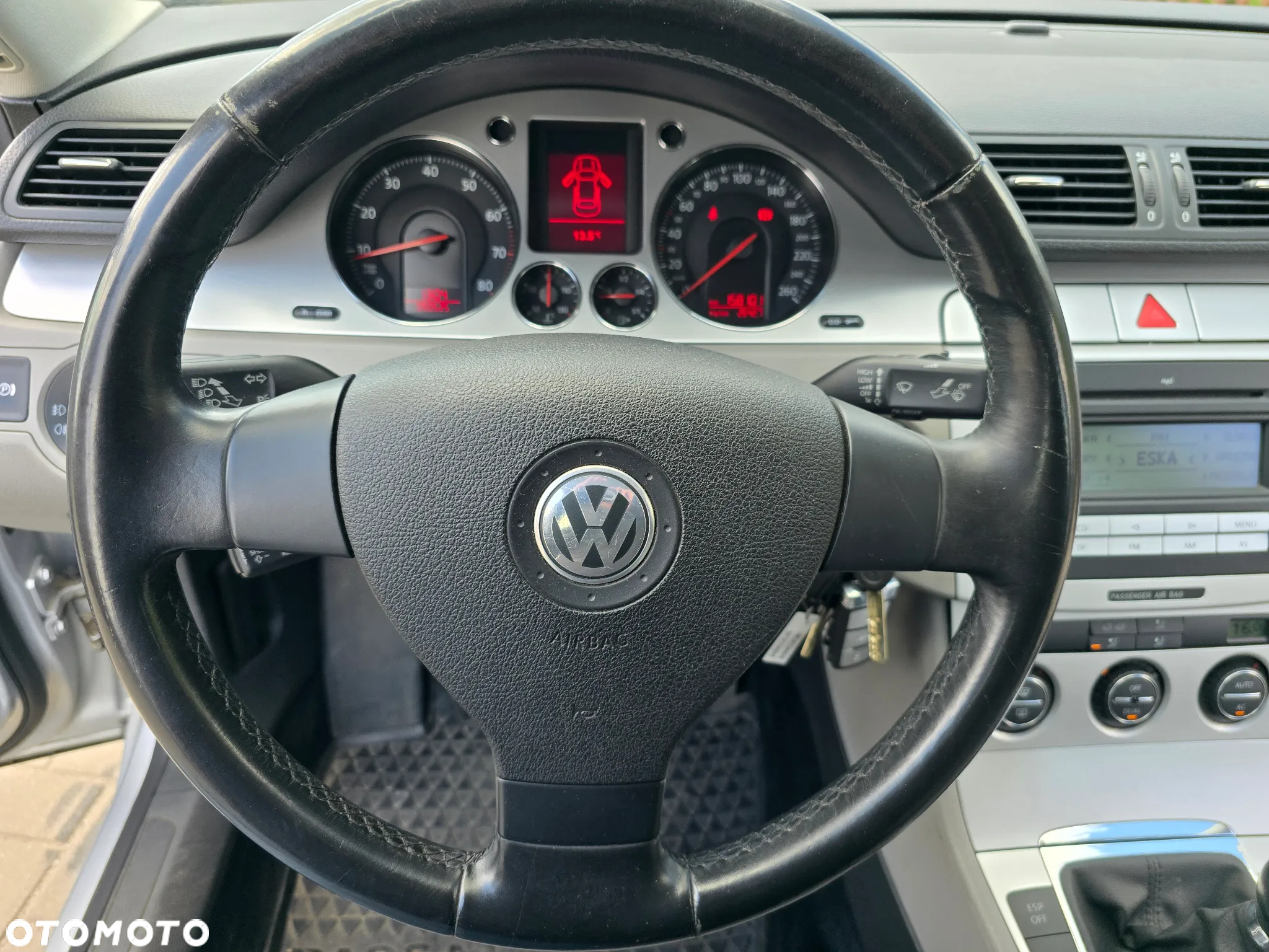 Volkswagen Passat - 27