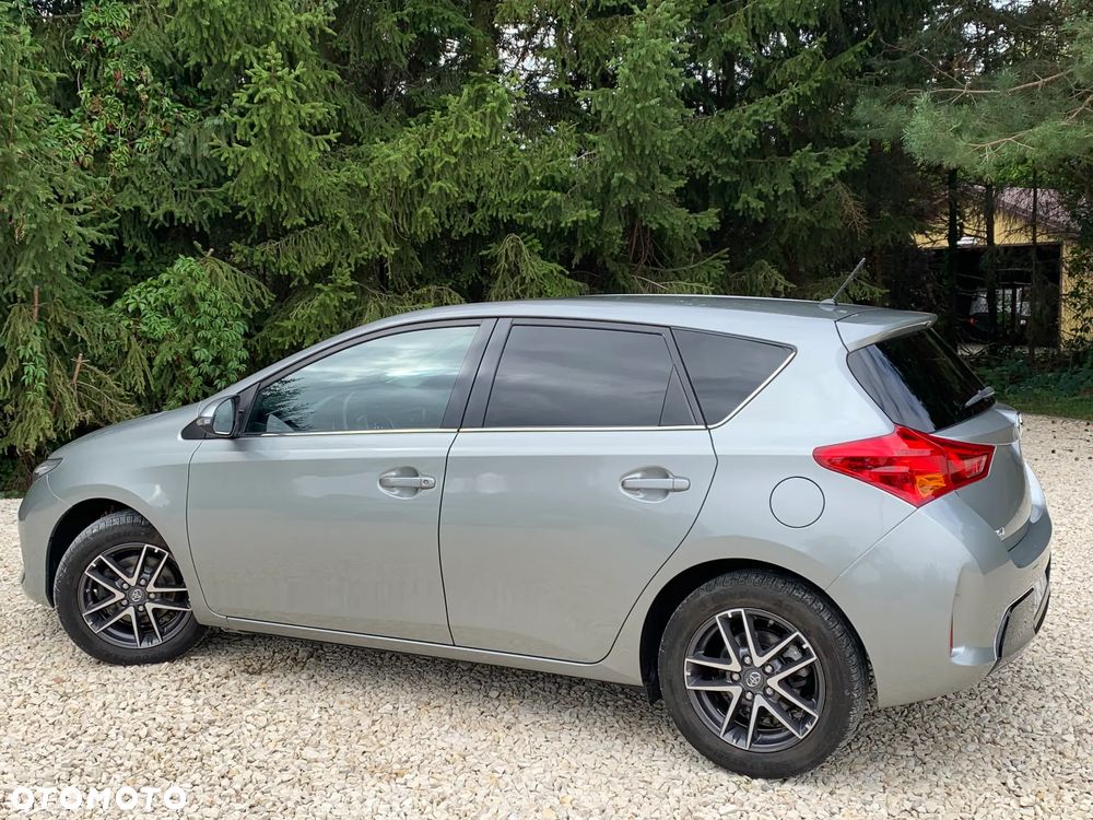 Toyota Auris 1.6 Prestige - 6