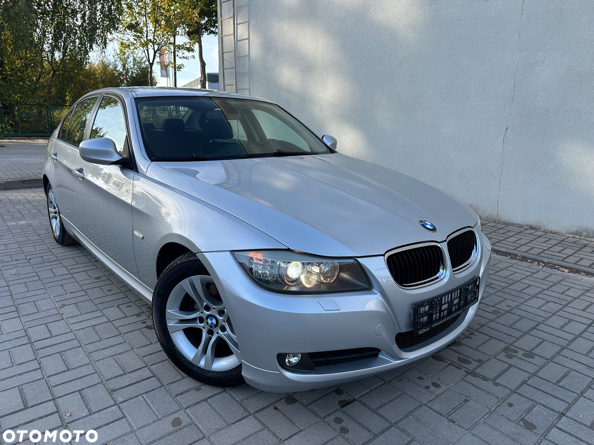 BMW Seria 3 318i - 2