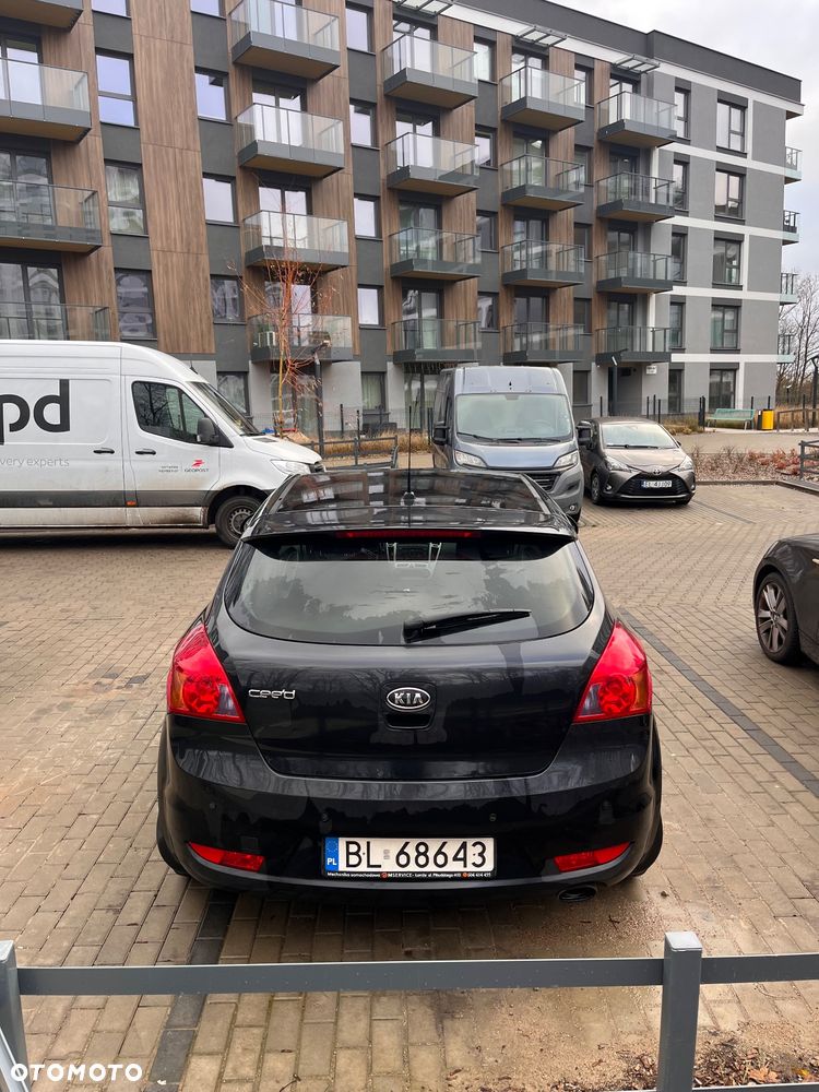 Kia Ceed 1.4 Comfort + - 6
