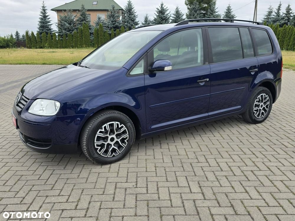 Volkswagen Touran - 6
