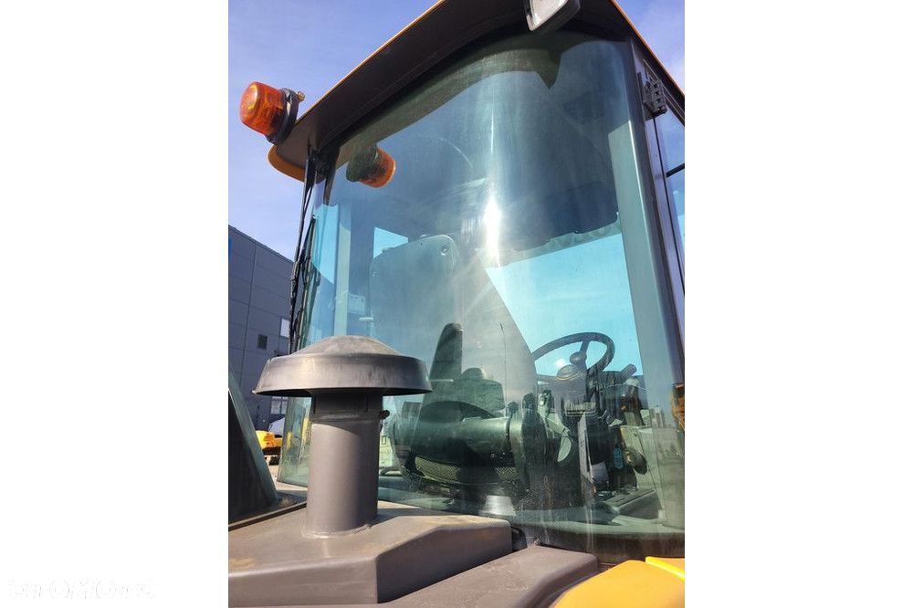 Volvo L35G - 14