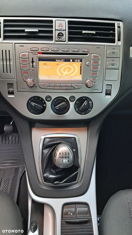 Ford Kuga - 19