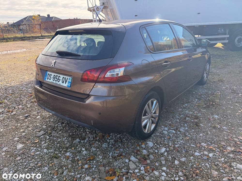 Peugeot 308 1.2 PureTech Allure S&S - 5