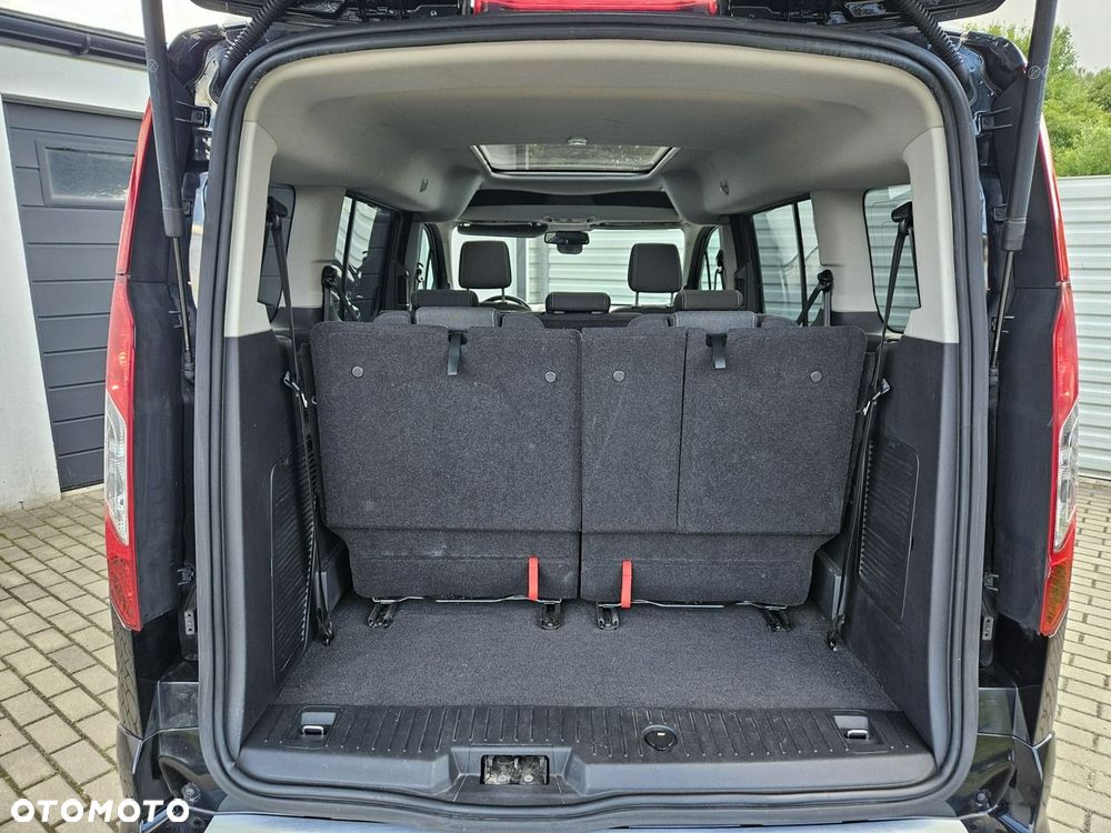 Ford Tourneo Connect Grand - 26