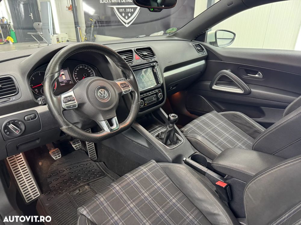 Volkswagen Scirocco - 6