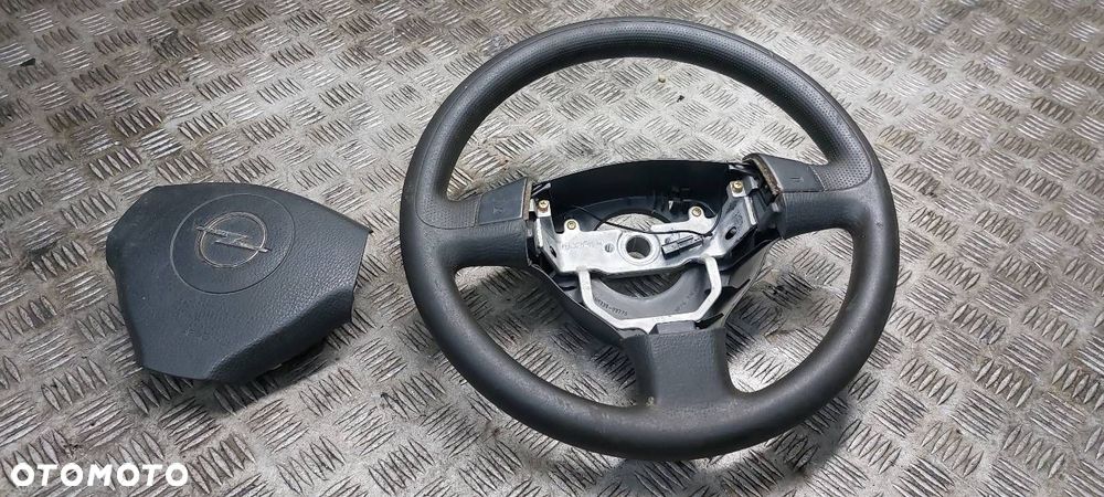 KIEROWNICA + PODUSZKA AGILA A - 8