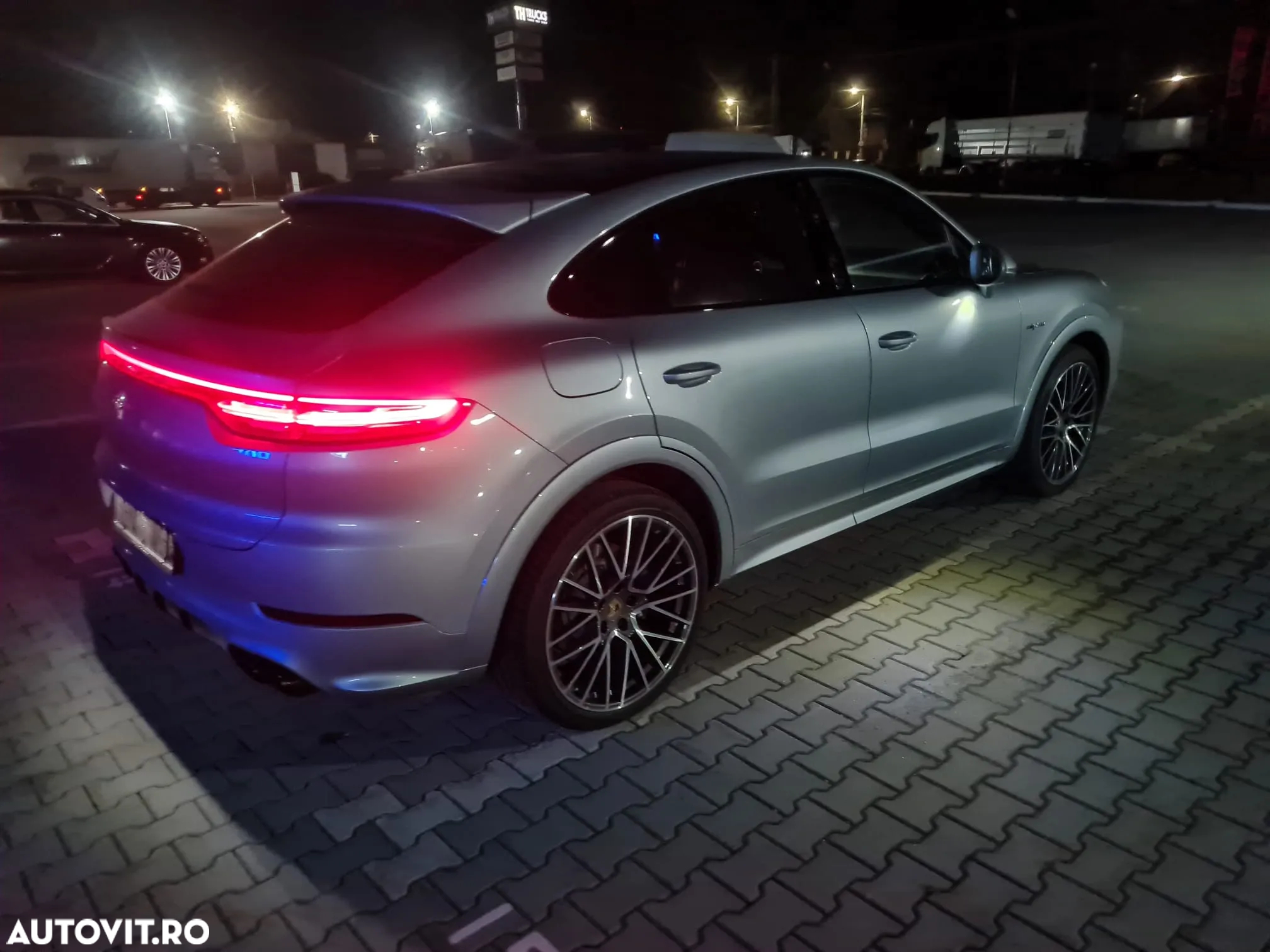 Porsche Cayenne Coupe - 7