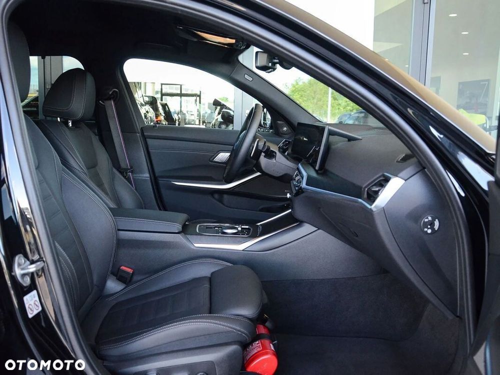 BMW Seria 3 330e xDrive M Sport sport - 27