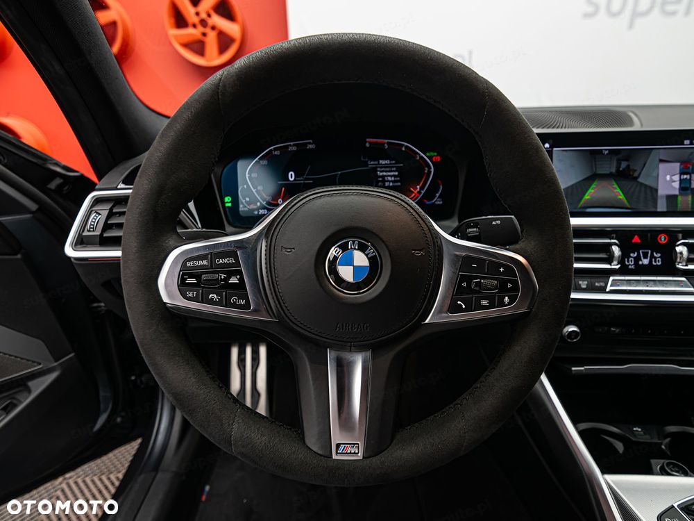 BMW Seria 3 318d M Sport Shadow - 15