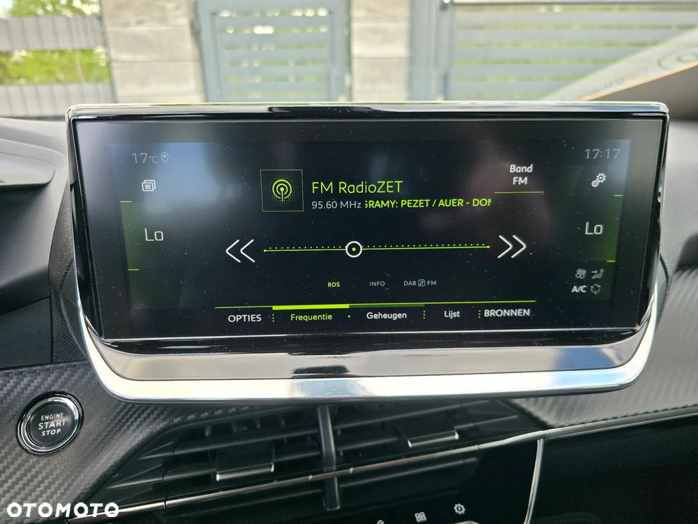 Peugeot 2008 1.2 PureTech GT Line S&S - 12