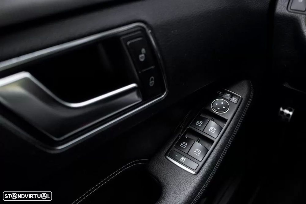 Mercedes-Benz E 250 BlueTEC Avantgarde Auto - 19