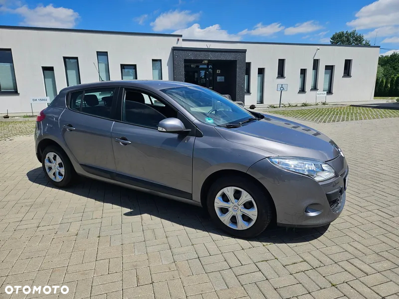 Renault Megane - 11