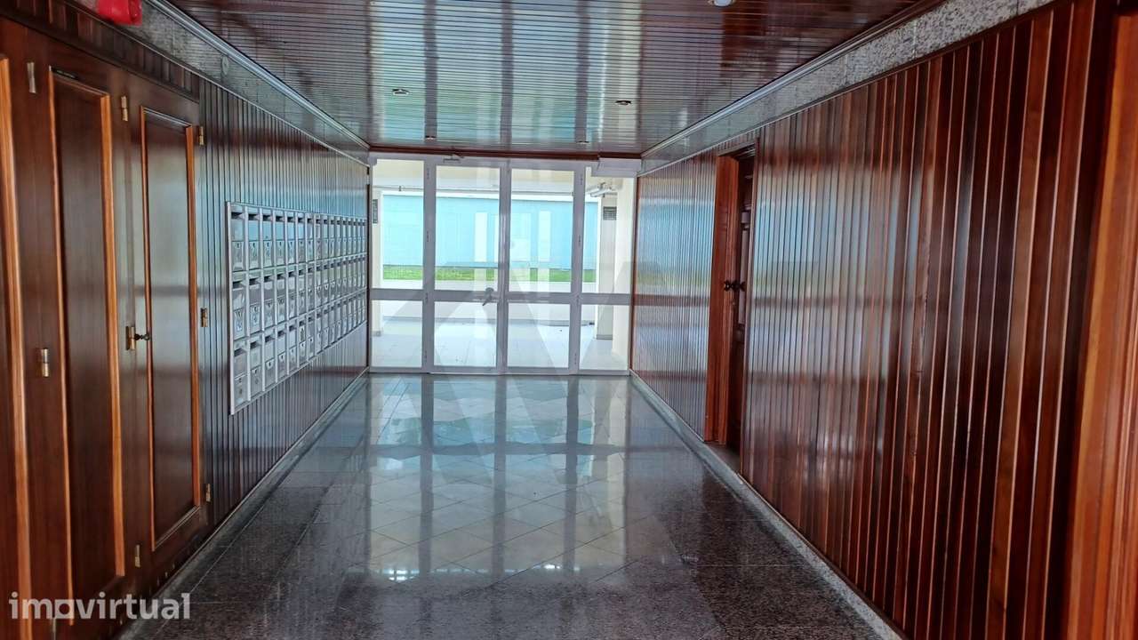 T1 com estacionamento no coração de Sesimbra  – A 5 minutos, a pé, da - Grande imagem: 3/30