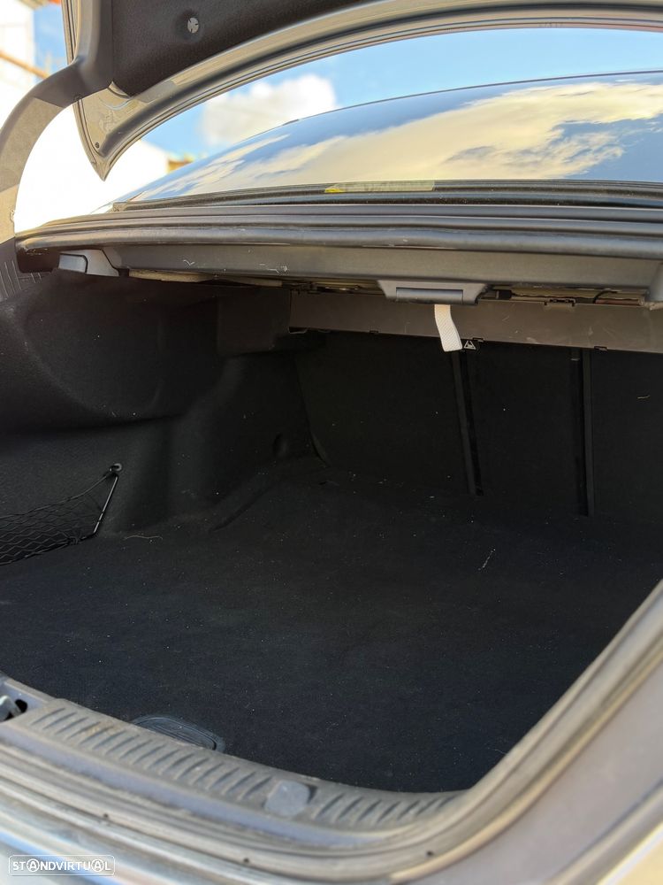 Mercedes-Benz E 220 d AMG Line - 9