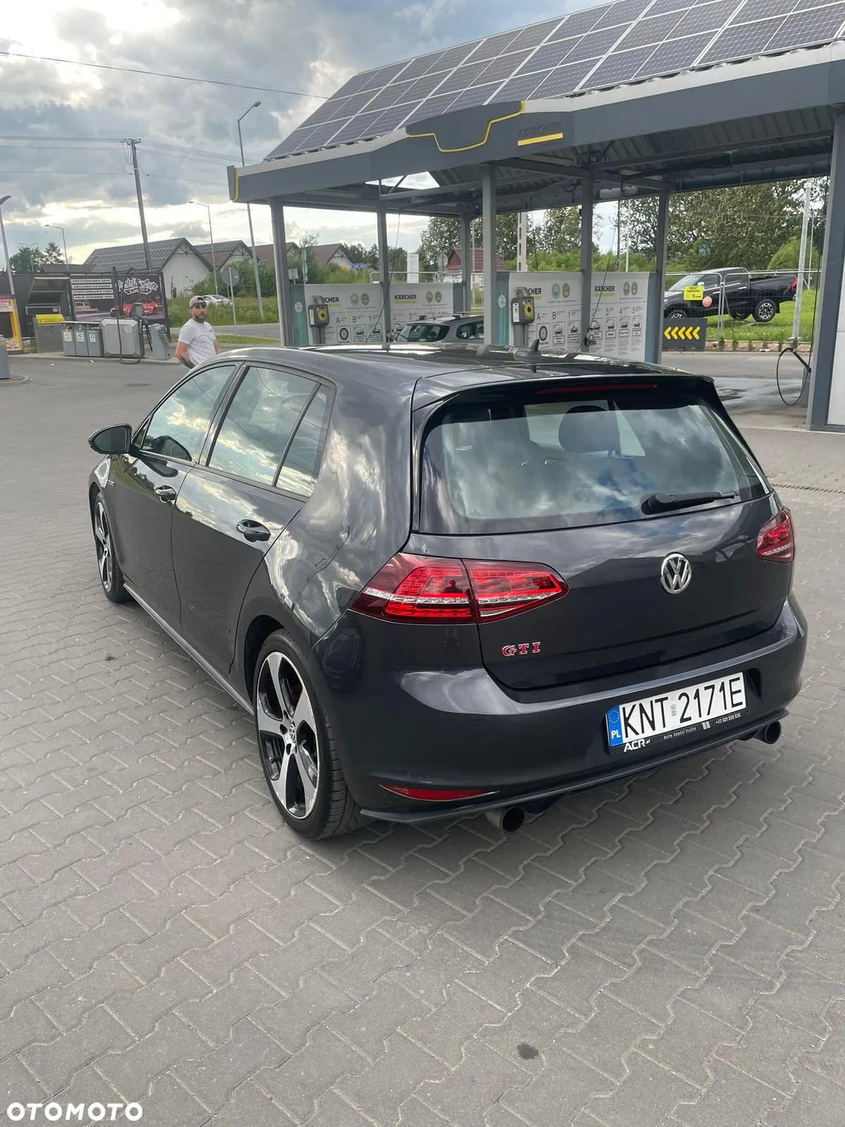 Volkswagen Golf VIII 2.0 TSI GTI DSG - 2