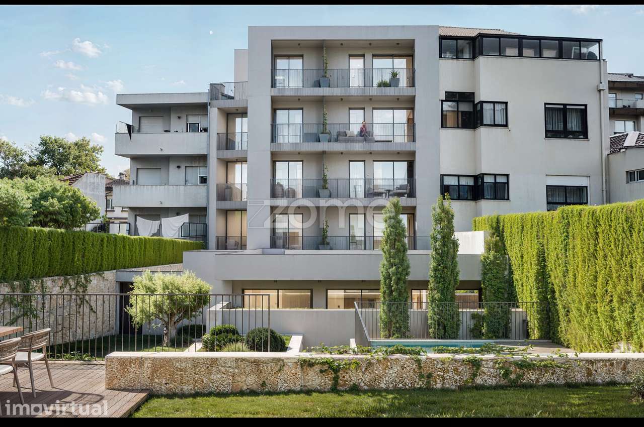 T2 Novo em Condomínio Fechado com Piscina – Edifício Silva Porto - Grande imagem: 2/14