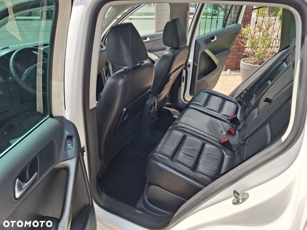 Volkswagen Tiguan - 14