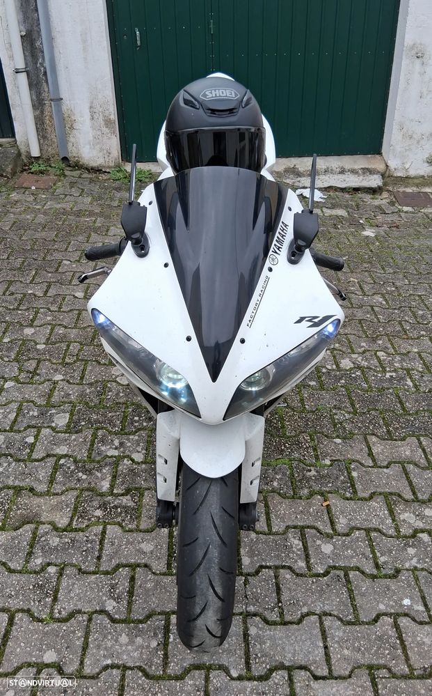 Yamaha YZF - 8