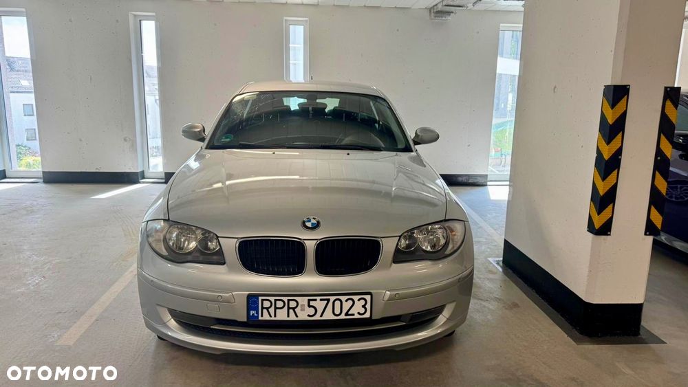 BMW Seria 1 116i - 13