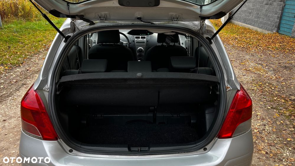 Toyota Yaris 1.0 Terra A/C - 17