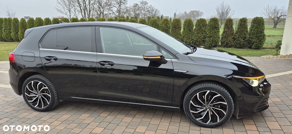 Volkswagen Golf 1.5 eTSI OPF DSG Style - 4