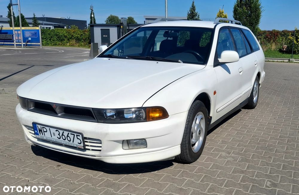Mitsubishi Galant - 3