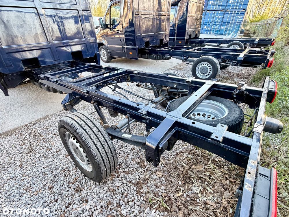 Mercedes-Benz Sprinter 319 3.0 V6 Automat podwozie - 32