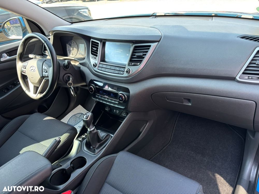 Hyundai Tucson blue 1.6 GDi 2WD Intro Edition - 28