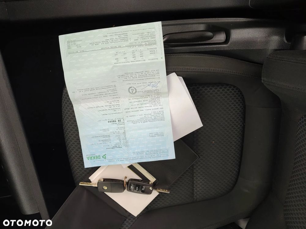 Volkswagen Jetta 1.6 TDI Blue Motion Technology Match - 11