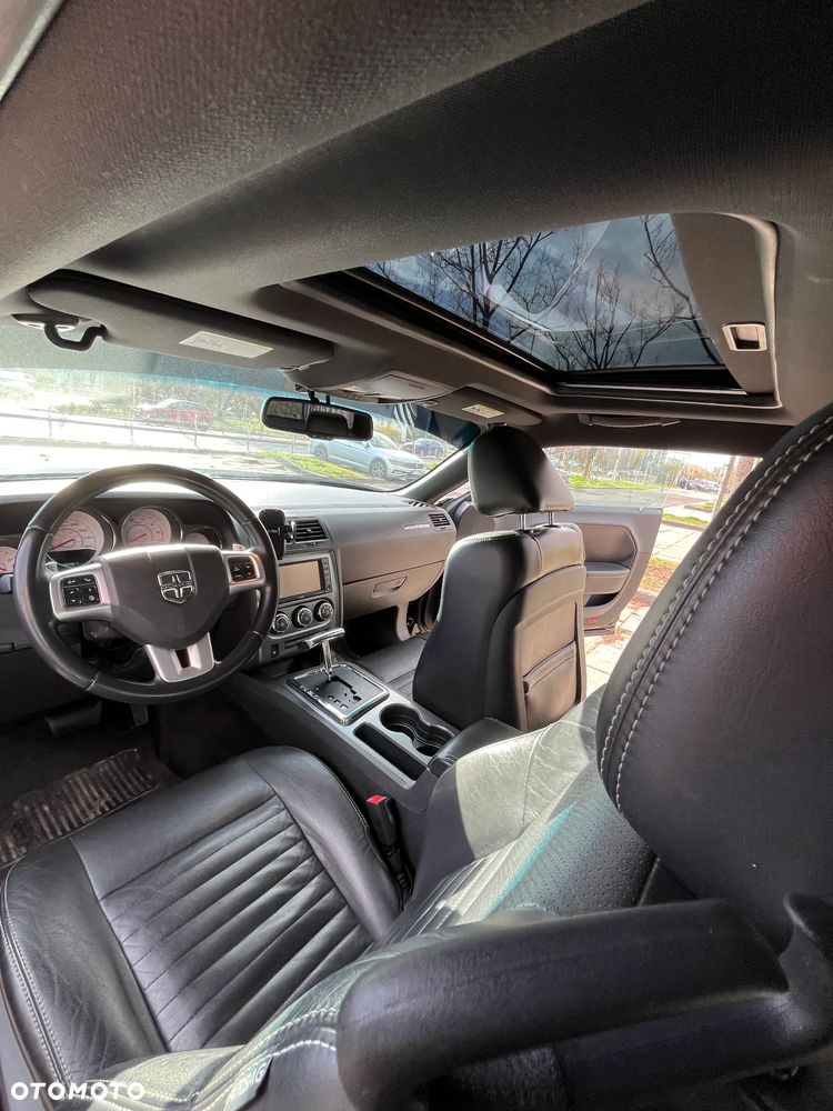 Dodge Challenger 5.7 R/T - 23