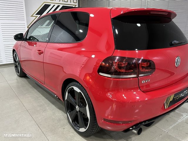 VW Golf 2.0 GTI DSG adidas - 13