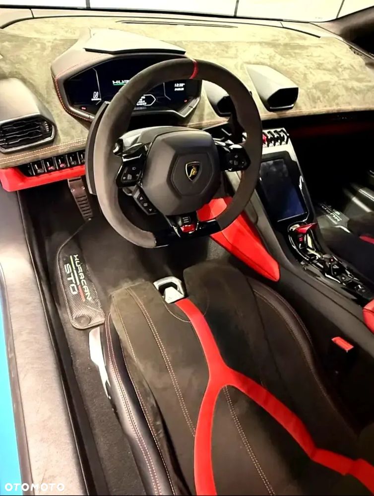 Lamborghini Huracan EVO - 13