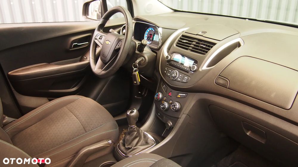 Chevrolet Trax 1.6 LS - 19