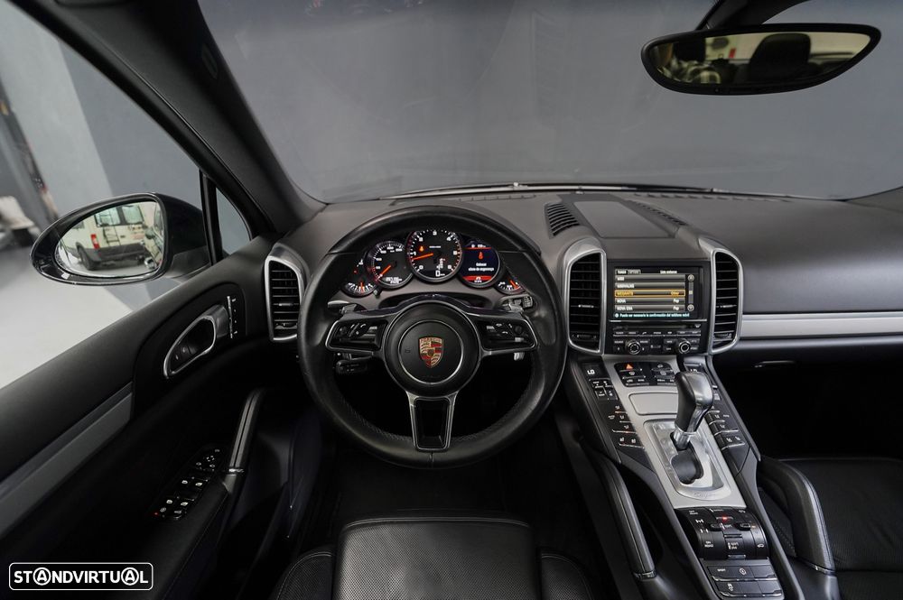 Porsche Cayenne - 10