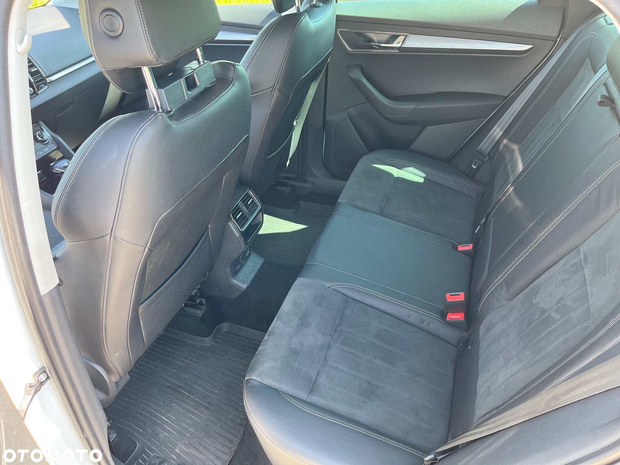 Skoda Karoq 1.5 TSI ACT 4x2 Style DSG - 20