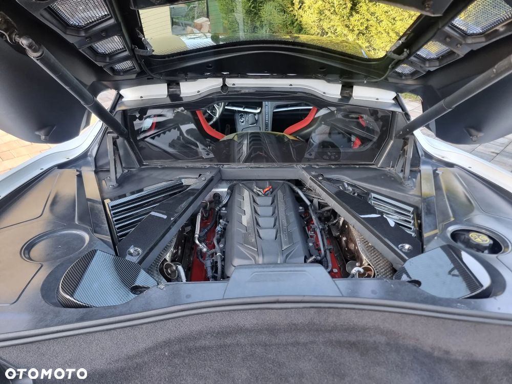 Chevrolet Corvette - 6